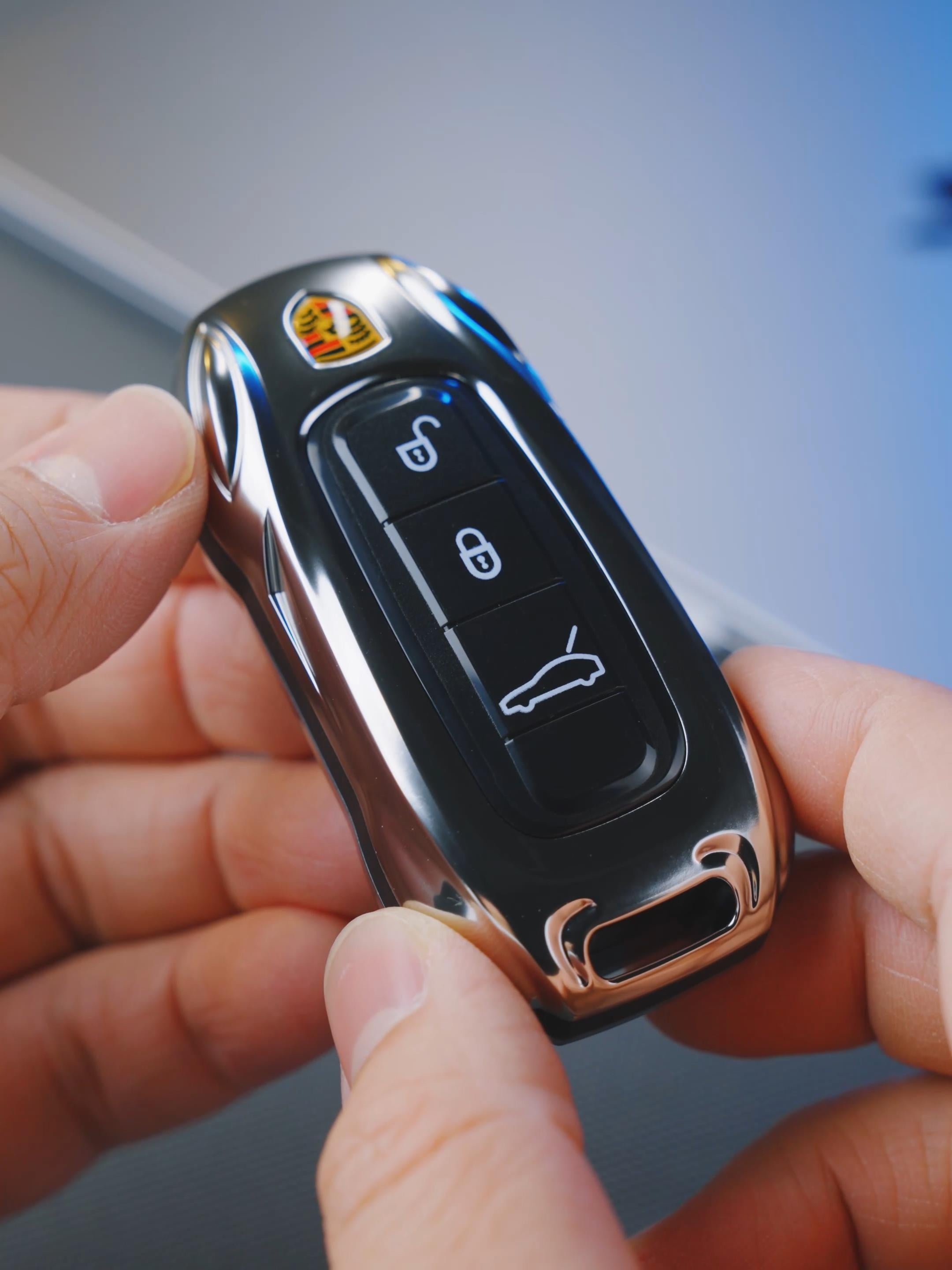 Mini téléphone de luxe Double Sim inspiré clef de voiture 2G