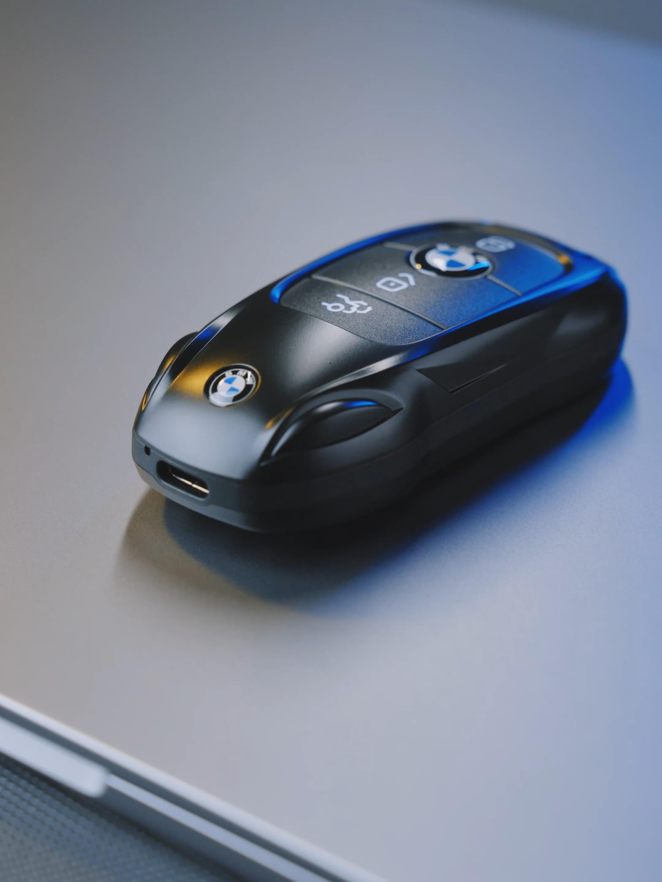 Mini téléphone portable style clef de voiture Double sim 2G