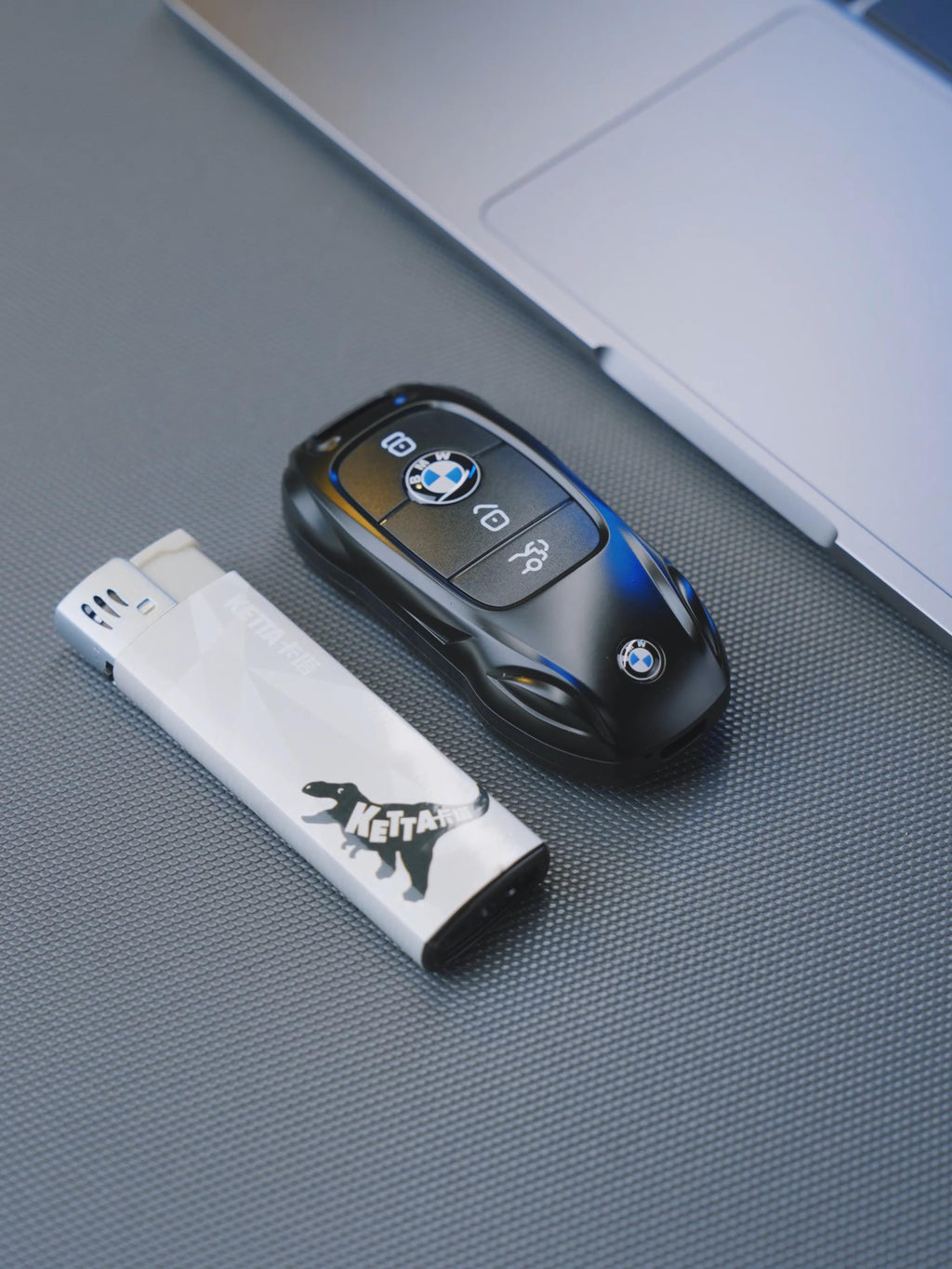 Mini téléphone portable style clef de voiture Double sim 2G